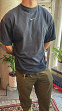 Load image into Gallery viewer, VINTAGE NIKE CENTRE SWOOSH TSHIRT - L/XL
