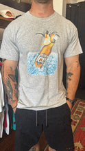 Load image into Gallery viewer, VINTAGE BEER GRAPHIC T SHIRT - M/L

