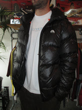 Load image into Gallery viewer, VINTAGE NIKE ACG PUFFER JACKET - L
