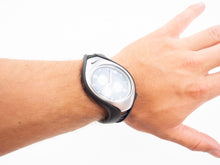 Load image into Gallery viewer, VINTAGE NIKE TRIAX SWIFT 3i WATCH - NAVY

