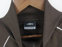 Load image into Gallery viewer, VINTAGE UMBRO BROWN DETAILED ZIP UP - M/L
