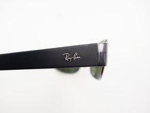 Load image into Gallery viewer, VINTAGE RAY BANS RB 3141 SUNGLASSES
