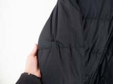 Load image into Gallery viewer, VINTAGE NIKE BIG SWOOSH PUFFER JACKET - L/XL

