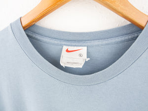 VINTAGE NIKE EMBROIDERED T SHIRT - L/XL