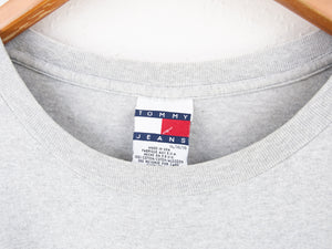 VINTAGE TOMMY JEANS GRAPHIC T SHIRT - L