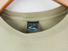 Load image into Gallery viewer, VINTAGE QUIKSILVER KELLY SLATER T SHIRT - S
