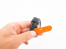 Load image into Gallery viewer, VINTAGE NIKE TRIAX SWIFT 3i WATCH - NAVY
