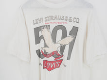 Load image into Gallery viewer, VINTAGE LEVI'S 501 EAGLE GRAPHIC T SHIRT - L
