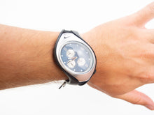 Load image into Gallery viewer, VINTAGE NIKE TRIAX SWIFT 3i WATCH - NAVY
