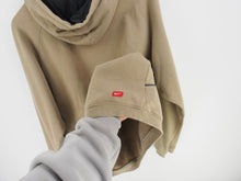Load image into Gallery viewer, VINTAGE NIKE EMBROIDERED HOODIE - M
