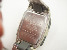 Load image into Gallery viewer, VINTAGE RARE CASIO DATABANK DB-E30 WATCH
