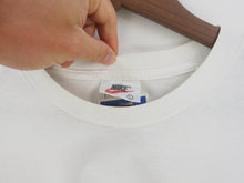 Load image into Gallery viewer, VINTAGE NIKE GRAPHIC T SHIRT - L
