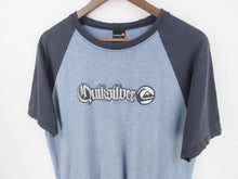 Load image into Gallery viewer, VINTAGE QUIKSILVER RAGLAN T SHIRT - L

