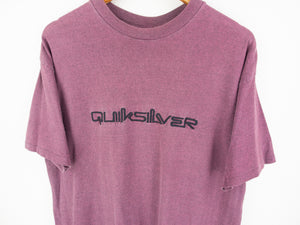 VINTAGE QUIKSILVER EMBROIDERED SPELLOUT T SHIRT - M