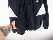 Load image into Gallery viewer, VINTAGE NIKE ACG GORETEX JACKET - XL
