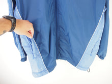 Load image into Gallery viewer, VINTAGE NIKE SPELLOUT WINDBREAKER - M
