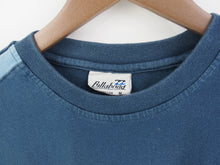 Load image into Gallery viewer, VINTAGE BILLABONG EMBROIDERED T SHIRT - L
