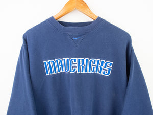 VINTAGE NIKE MAVERICKS EMBRODIERED CREWNECK - M/L