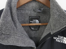 Load image into Gallery viewer, VINTAGE NORTH FACE DENALI FLEECE JACKET - M

