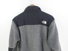 Load image into Gallery viewer, VINTAGE NORTH FACE DENALI FLEECE JACKET - M
