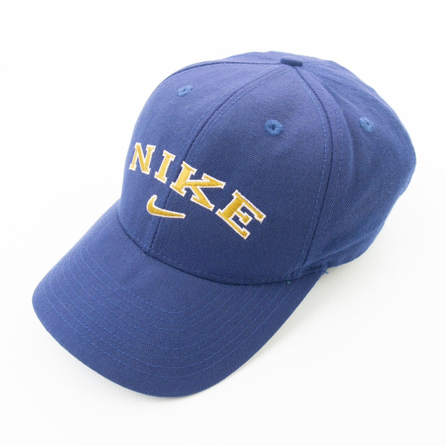 VINTAGE NIKE EMBROIDERED CAP - OSFA