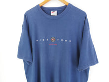 Load image into Gallery viewer, VINTAGE NIKETOWN CHICAGO T SHIRT - XL

