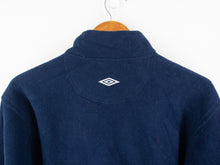 Load image into Gallery viewer, VINTAGE UMBRO EMBROIDERED FLEECE 1/4 - S
