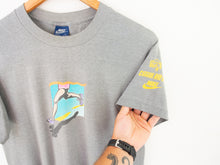 Load image into Gallery viewer, VINTAGE RARE 80&#39;s NIKE RUNNING T SHIRT - M/L
