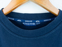 Load image into Gallery viewer, VINTAGE QUIKSILVER EMBROIDERED T SHIRT - L
