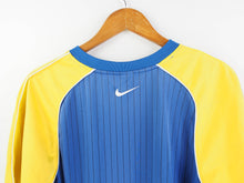 Load image into Gallery viewer, VINTAGE NIKE SOCCER JERSEY - L
