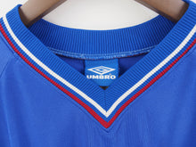 Load image into Gallery viewer, VINTAGE UMBRO DETAILED FOOTBALL SHIRT - L/XL

