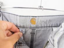 Load image into Gallery viewer, VINTAGE CARHARTT CARGO SHORTS - 38&#39;
