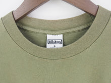 Load image into Gallery viewer, VINTAGE BILLABONG EMBROIDERED T SHIRT - L
