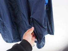 Load image into Gallery viewer, VINTAGE UMBRO DETAILED WINDBREAKER - XL

