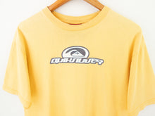 Load image into Gallery viewer, VINTAGE QUIKSILVER GRAPHIC T SHIRT - S/M
