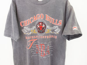 VINTAGE CHIACGO BULLS NUTMEG T SHIRT - L/XL