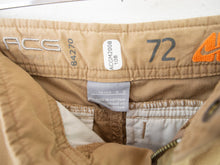 Load image into Gallery viewer, VINTAGE NIKE ACG 2 IN 1 SHORTS &amp; PANTS - 34/36&#39;
