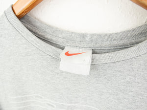 VINTAGE NIKE TUNED AIR T SHIRT - WMNS S