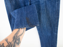 Load image into Gallery viewer, VINTAGE DIESEL STRAIGHT LEG DENIM - 34&#39;
