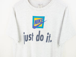 VINTAGE NIKE DOUBLE SIDED GRAPHIC T SHIRT - L