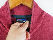 Load image into Gallery viewer, VINTAGE PATAGONIA SYNCHILLA FLEECE 1/4 - L
