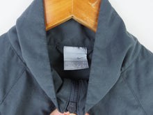 Load image into Gallery viewer, VINTAGE NIKE STRIPE DETAIL WINDBREAKER - S
