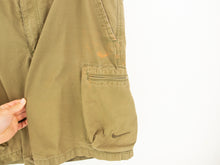 Load image into Gallery viewer, VINTAGE NIKE SWOOSH CARGO SHORTS - 38&#39;
