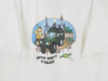 Load image into Gallery viewer, VINTAGE LAND ROVER GRAPHIC T SHIRT - XL
