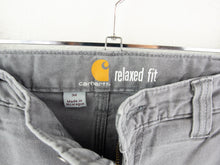 Load image into Gallery viewer, VINTAGE CARHARTT RELAXED FIT SHORTS - 32&#39;
