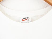 Load image into Gallery viewer, VINTAGE NIKE USA GRAPHIC T SHIRT - L/XL
