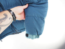 Load image into Gallery viewer, VINTAGE RARE NIKE ACG PUFFER JACKET - M/L
