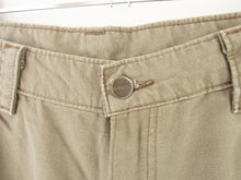 Load image into Gallery viewer, VINTAGE CARHARTT BAGGY CARPENTER SHORTS - 34&#39;
