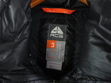 Load image into Gallery viewer, VINTAGE NIKE ACG PUFFER JACKET - L
