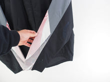 Load image into Gallery viewer, VINTAGE RARE NIKE TN WINDBREAKER - M
